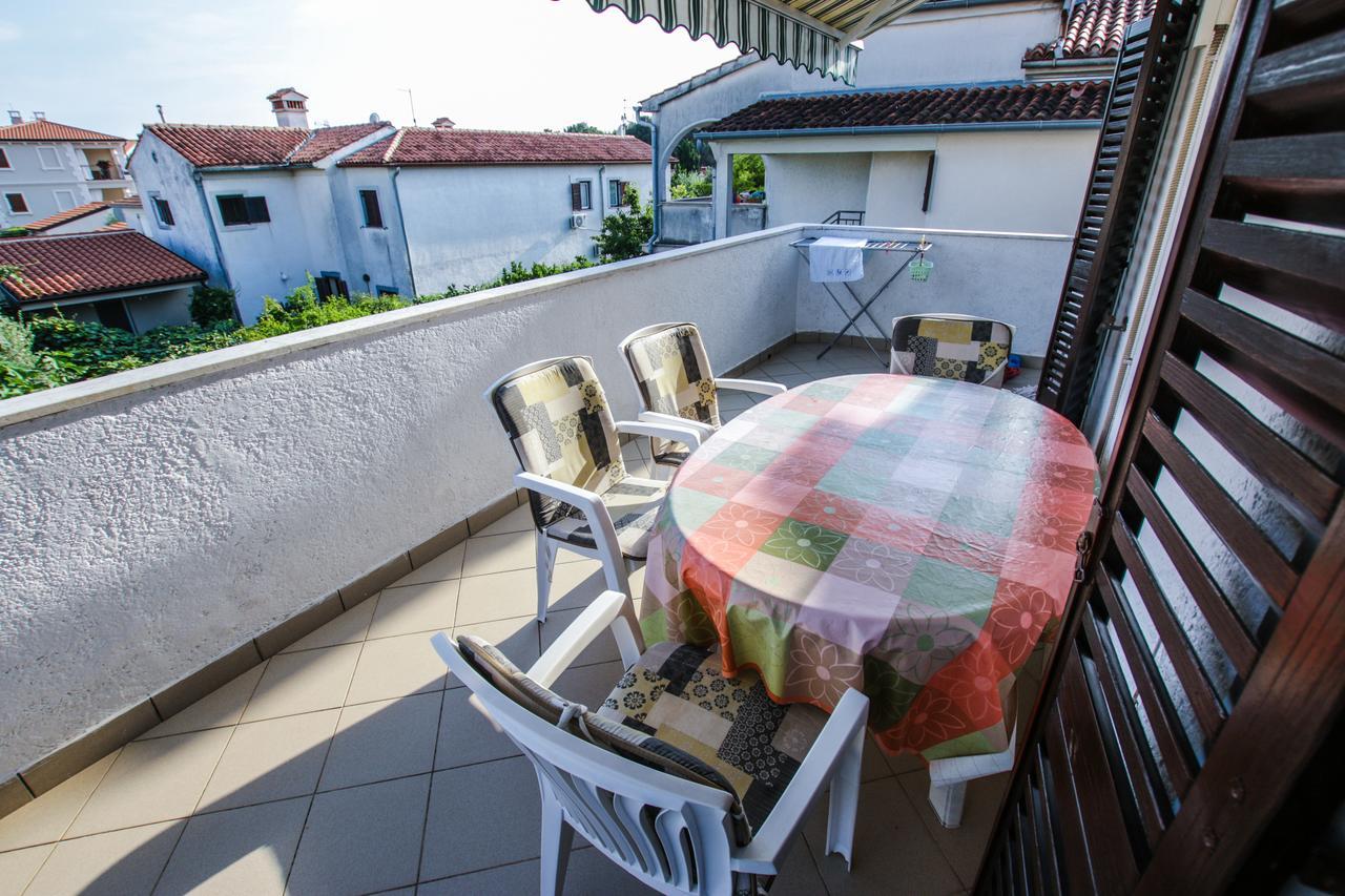 Apartment Karmen Poreč Zewnętrze zdjęcie